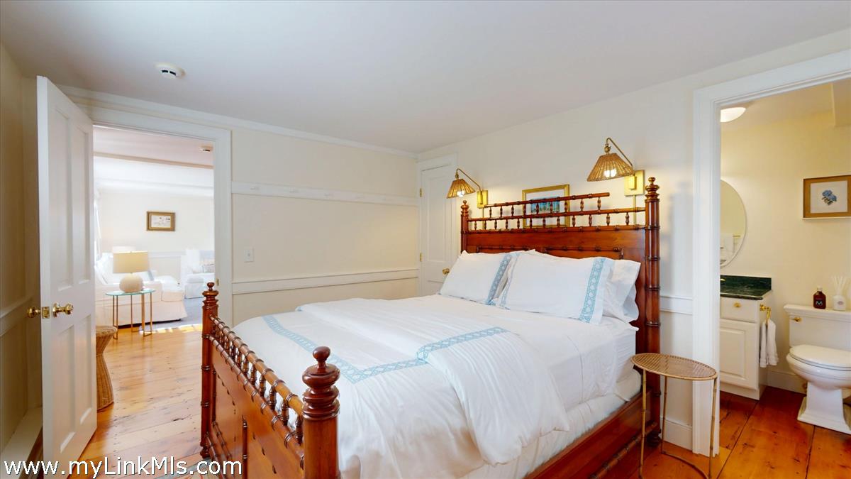 39 A Milk Street Nantucket, MA 02554 - Photo 24 of 56