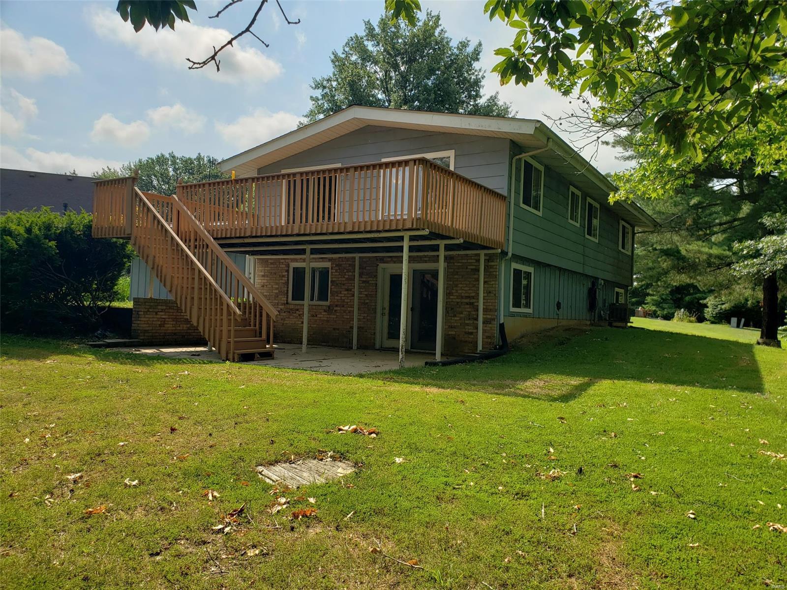718 Riviera Circle Edwardsville, IL 62025 - Photo 3 of 8 Gallery Image 3