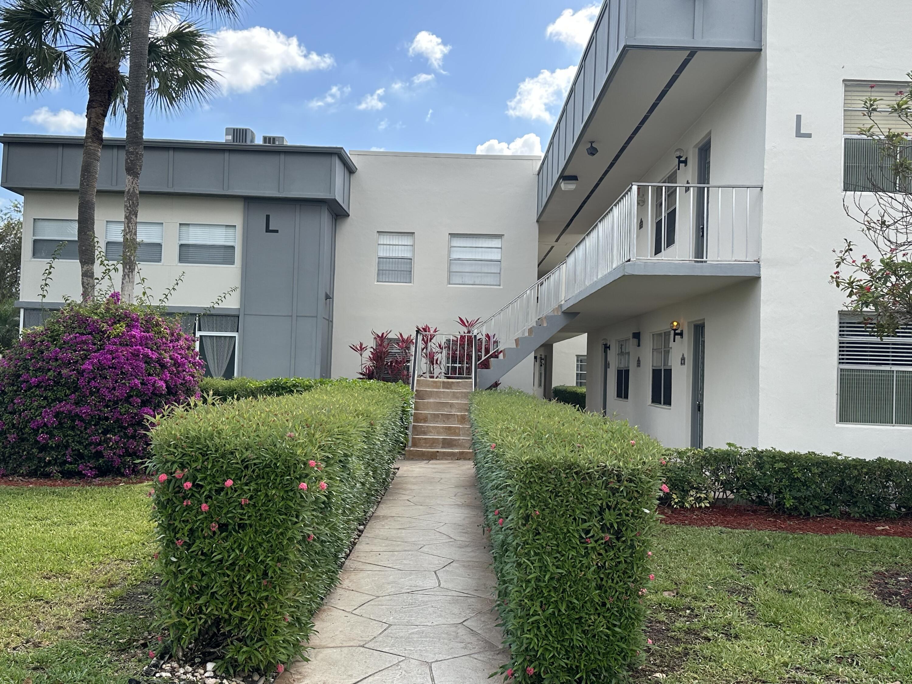 548 Normandy Lane, Unit L Delray Beach, FL 33484 - Photo 12 of 31 IMG_0987