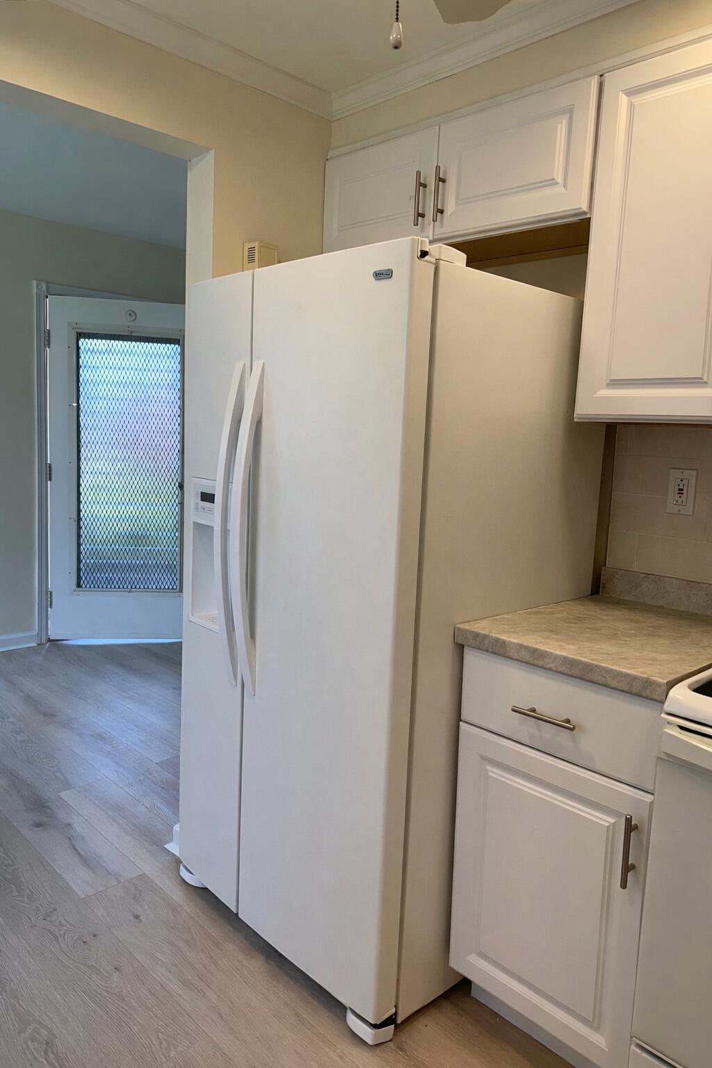 548 Normandy Lane, Unit L Delray Beach, FL 33484 - Photo 2 of 31 824BAF4D-AC15-42B3-8F9B-998B9691FDBC