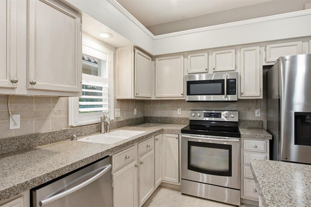 3857 Timber Ridge Court Palm Harbor, FL 34685 - Photo 19 of 56