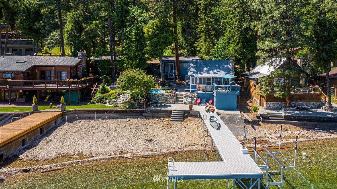 12508 South Lakeshore Road Chelan, WA 98816 - Photo 1 of 32 Gallery Image 1