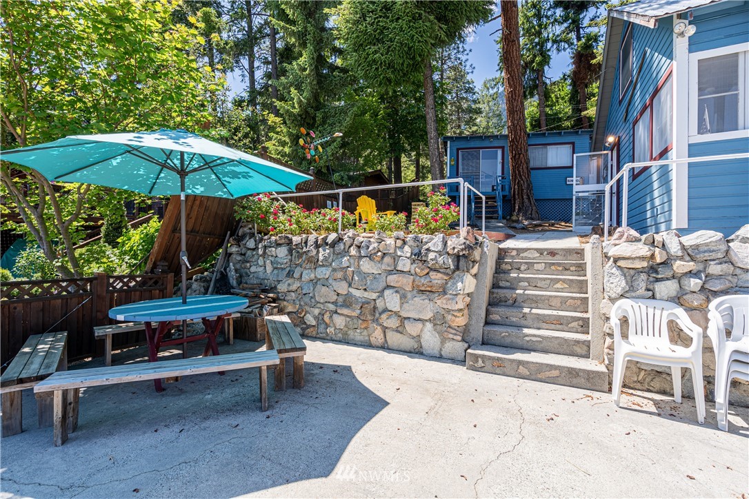 12508 South Lakeshore Road Chelan, WA 98816 - Photo 12 of 32 Gallery Image 12
