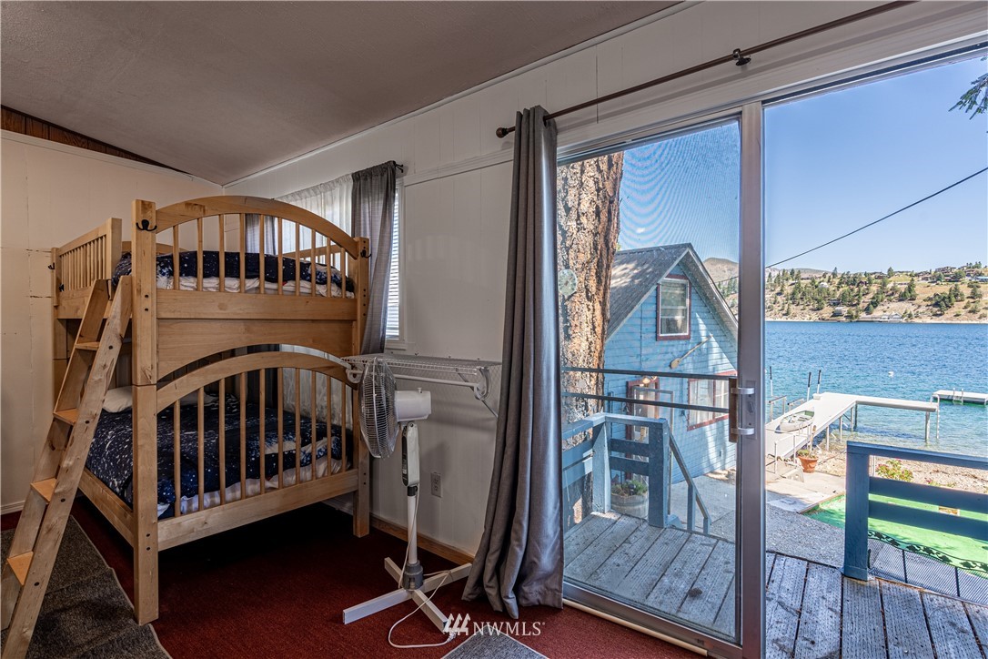 12508 South Lakeshore Road Chelan, WA 98816 - Photo 23 of 32 Gallery Image 23