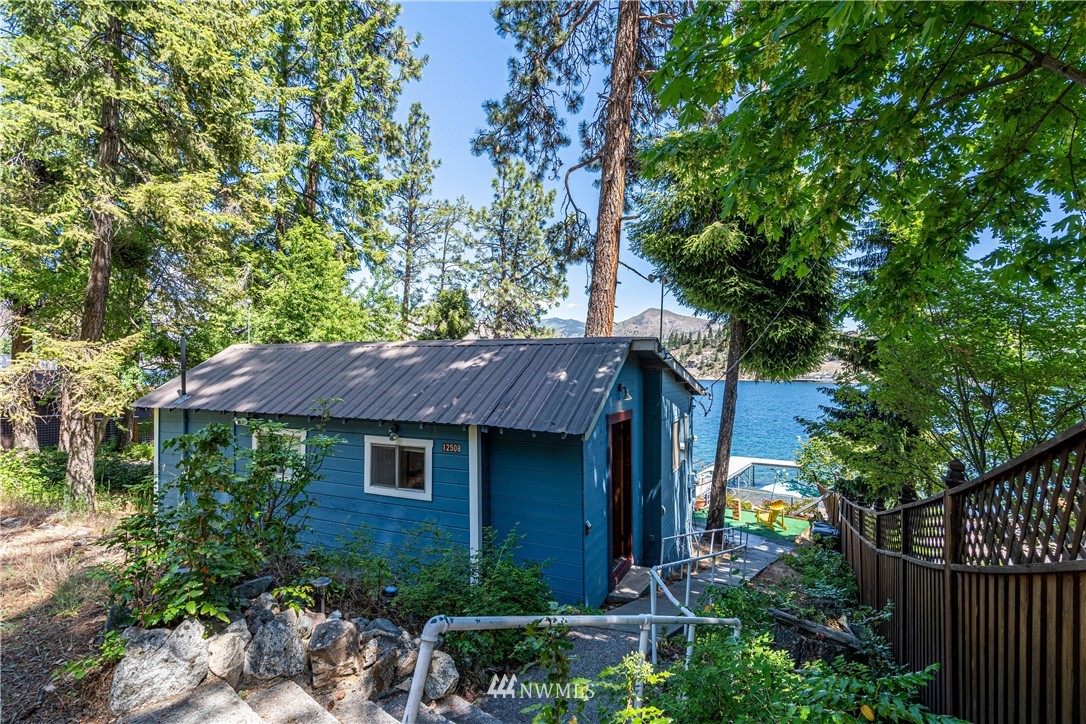 12508 South Lakeshore Road Chelan, WA 98816 - Photo 28 of 32 Gallery Image 28
