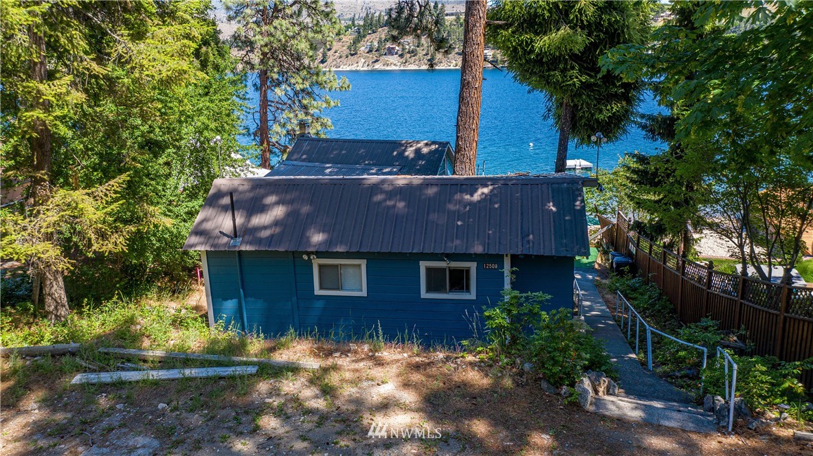12508 South Lakeshore Road Chelan, WA 98816 - Photo 29 of 32 Gallery Image 29