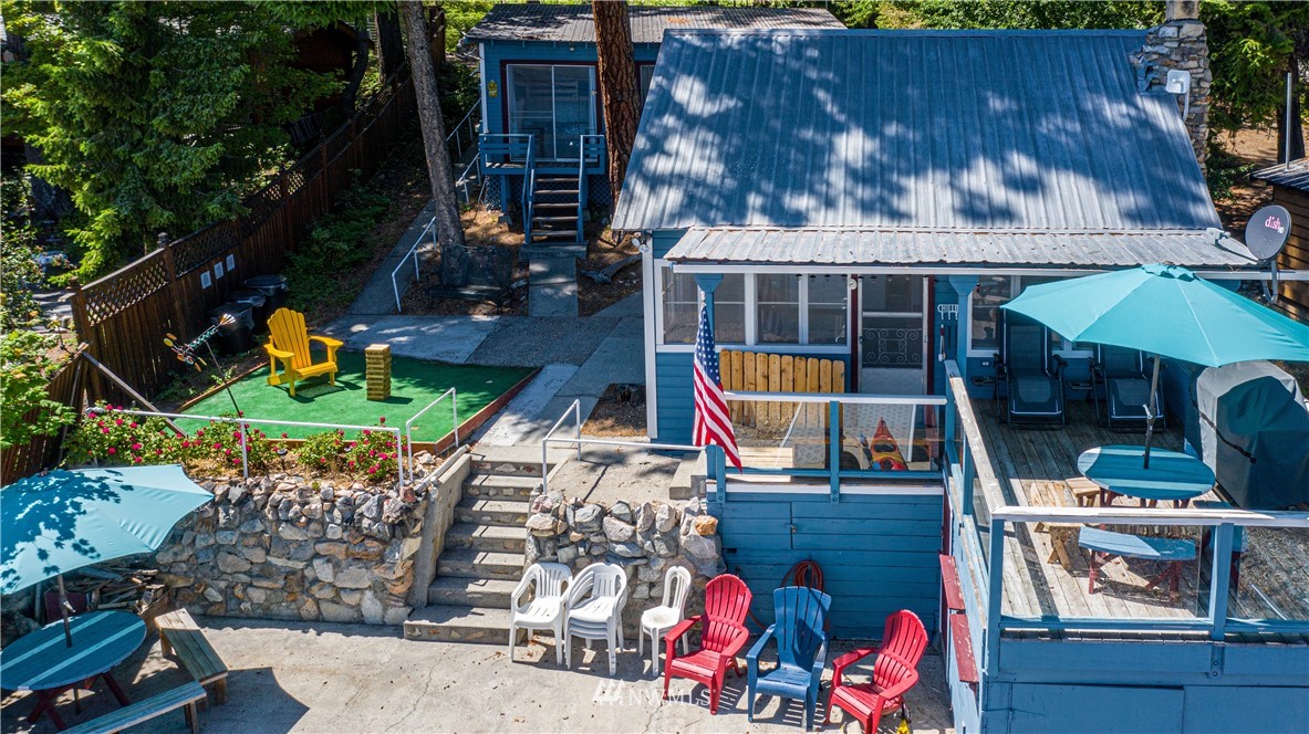 12508 South Lakeshore Road Chelan, WA 98816 - Photo 4 of 32 Gallery Image 4