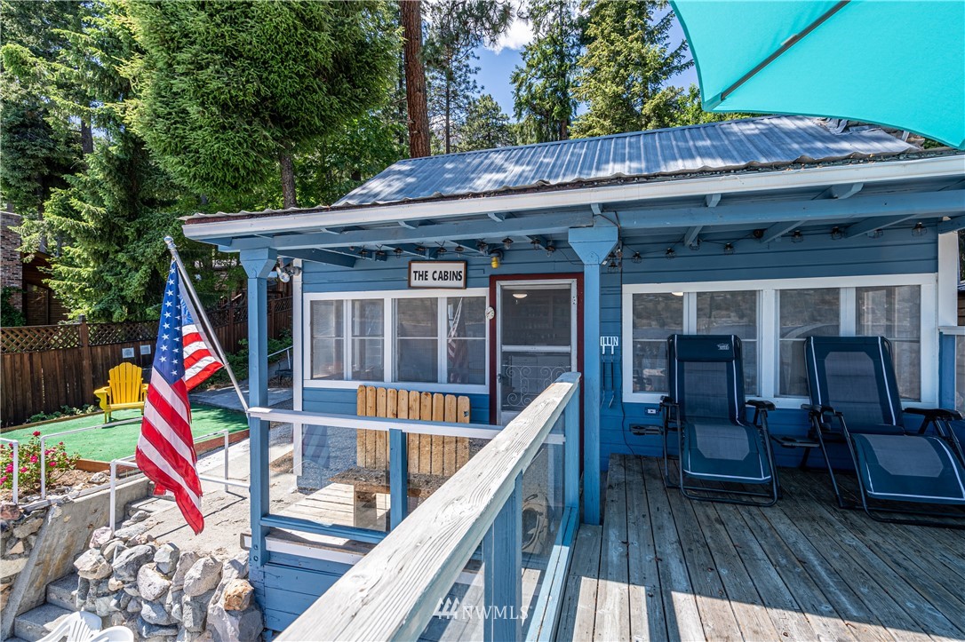 12508 South Lakeshore Road Chelan, WA 98816 - Photo 10 of 32 Gallery Image 10