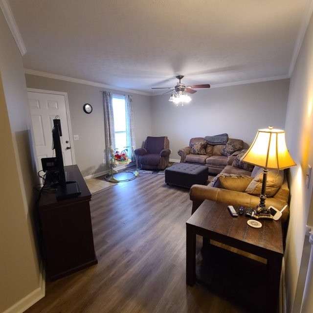 1749 Carney Winters Road Ashland City, TN 37015 - Photo 4 of 27 a living room with furniture and wooden floor