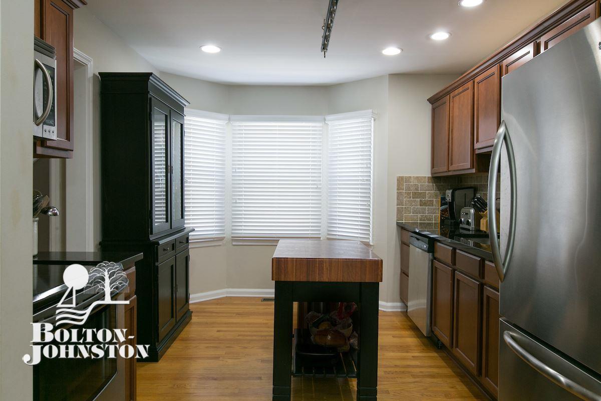 1616 Hampton Road Grosse Pointe, MI 48236 - Photo 10 of 29 Kitchen
