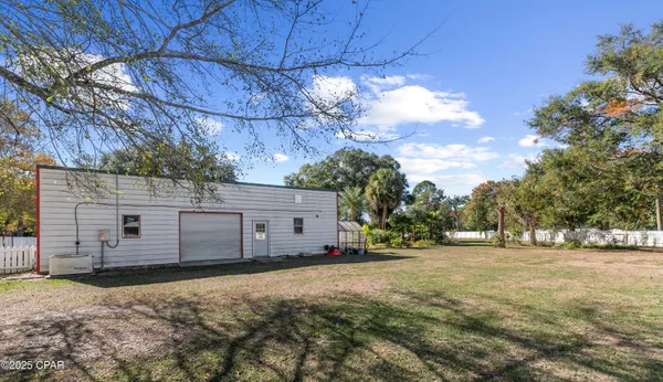 $469,000 | 1060 8th Avenue, Graceville, FL 32440