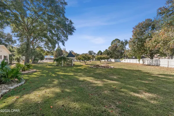 $469,000 | 1060 8th Avenue, Graceville, FL 32440