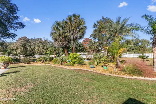 $469,000 | 1060 8th Avenue, Graceville, FL 32440