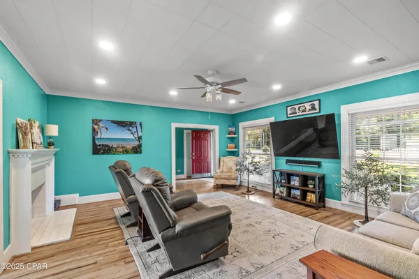 $469,000 | 1060 8th Avenue, Graceville, FL 32440