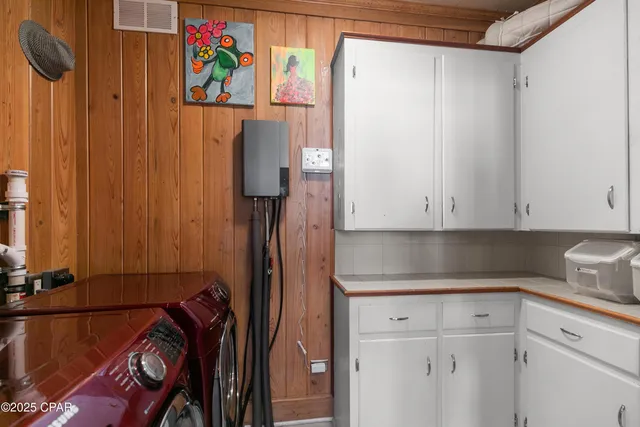 $469,900 | 1060 8th Avenue, Graceville, FL 32440