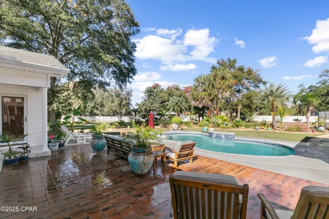 $469,900 | 1060 8th Avenue, Graceville, FL 32440