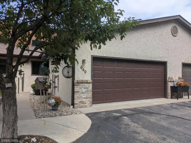 $299,900 | 660 Riverview Drive, Unit 640, Monticello, MN 55362