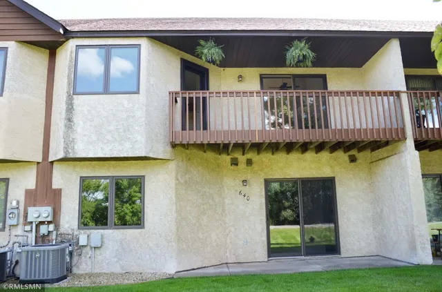 $299,900 | 660 Riverview Drive, Unit 640, Monticello, MN 55362