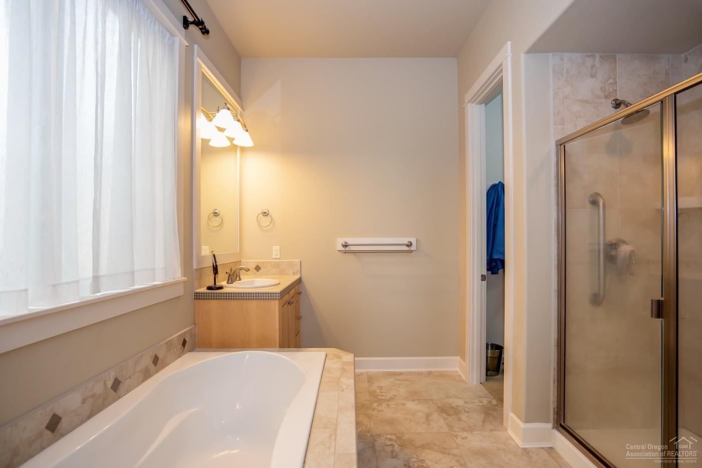 61118 Aspen Rim Lane Bend, OR 97702 - Photo 15 of 25 Additional Photo