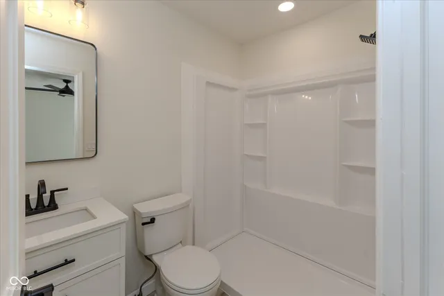 $525,000 | 2018 North County Road 425 East, Avon, IN 46123