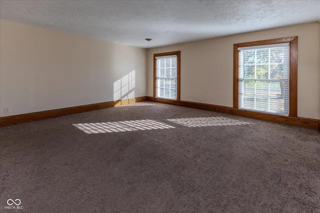 $525,000 | 2018 North County Road 425 East, Avon, IN 46123