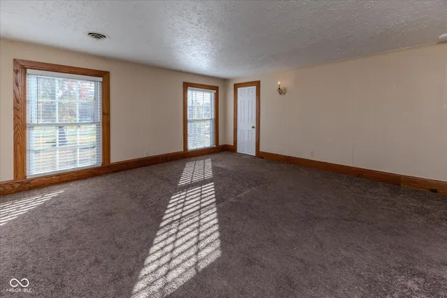 $525,000 | 2018 North County Road 425 East, Avon, IN 46123