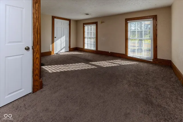 $525,000 | 2018 North County Road 425 East, Avon, IN 46123