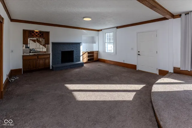 $525,000 | 2018 North County Road 425 East, Avon, IN 46123