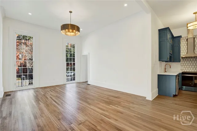 $3,500 | 105 East Gwinnett Street, Unit 1, Savannah, GA 31401