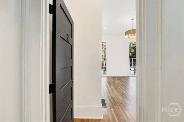 $3,500 | 105 East Gwinnett Street, Unit 1, Savannah, GA 31401