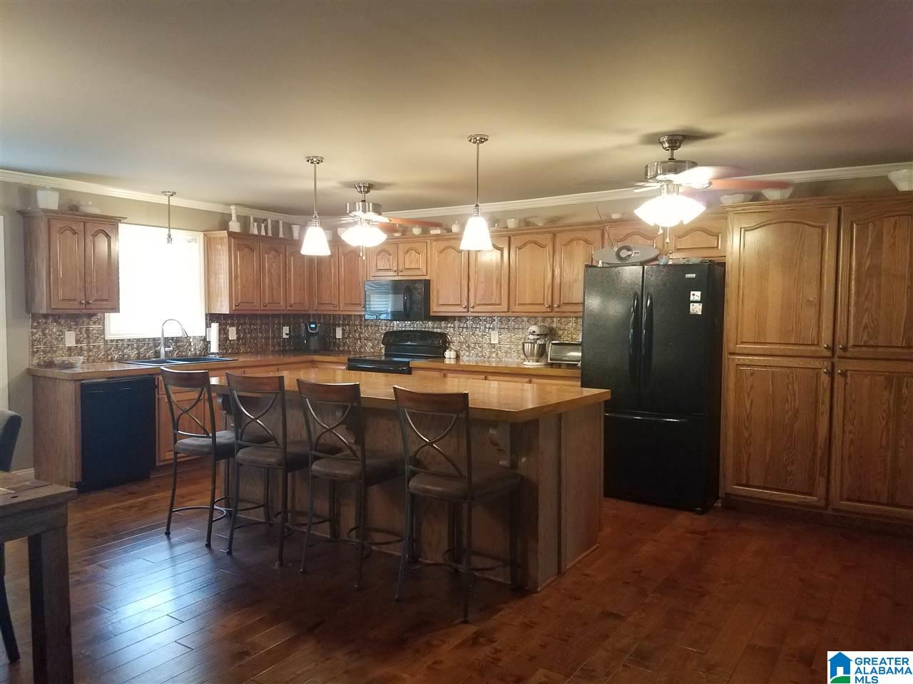 222 Greystone Drive Oneonta, AL 35121 - Photo 6 of 31