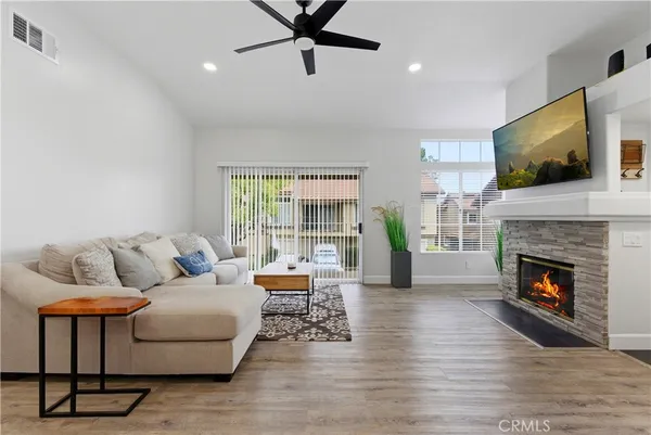 $728,000 | 8070 East Oak Ridge Circle, Anaheim Hills, CA 92808