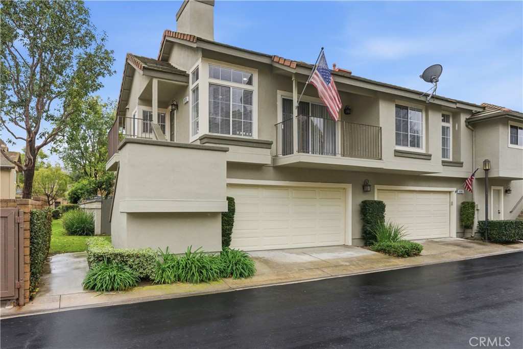 8070 East Oak Ridge Circle Anaheim Hills, CA 92808 - Photo 22 of 22 front view of a house