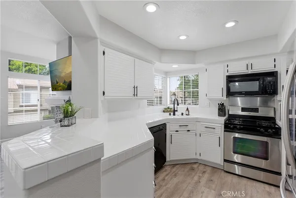 $728,000 | 8070 East Oak Ridge Circle, Anaheim Hills, CA 92808