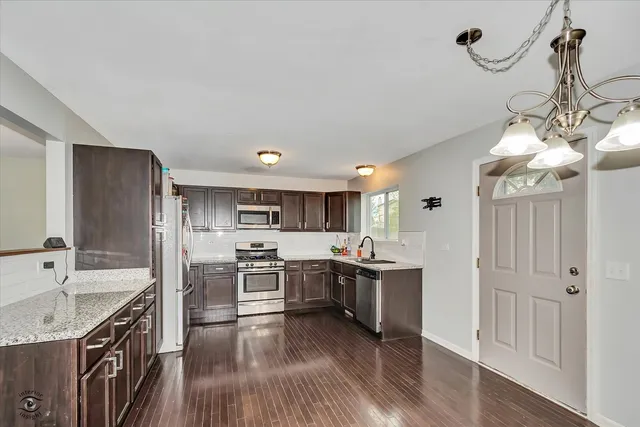 $385,000 | 1112 Kim Court, Joliet, IL 60431