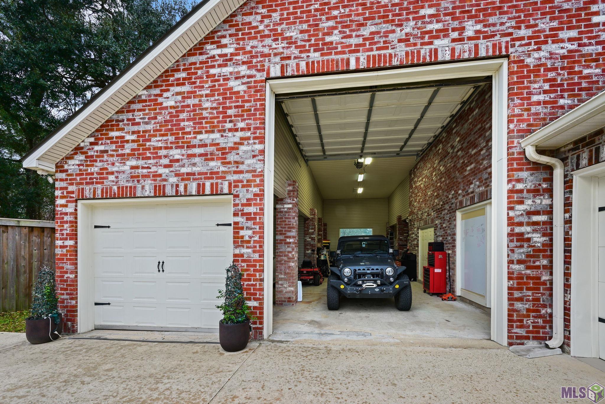 6895 Hunter's Way Denham Springs, LA 70726 - Photo 34 of 40