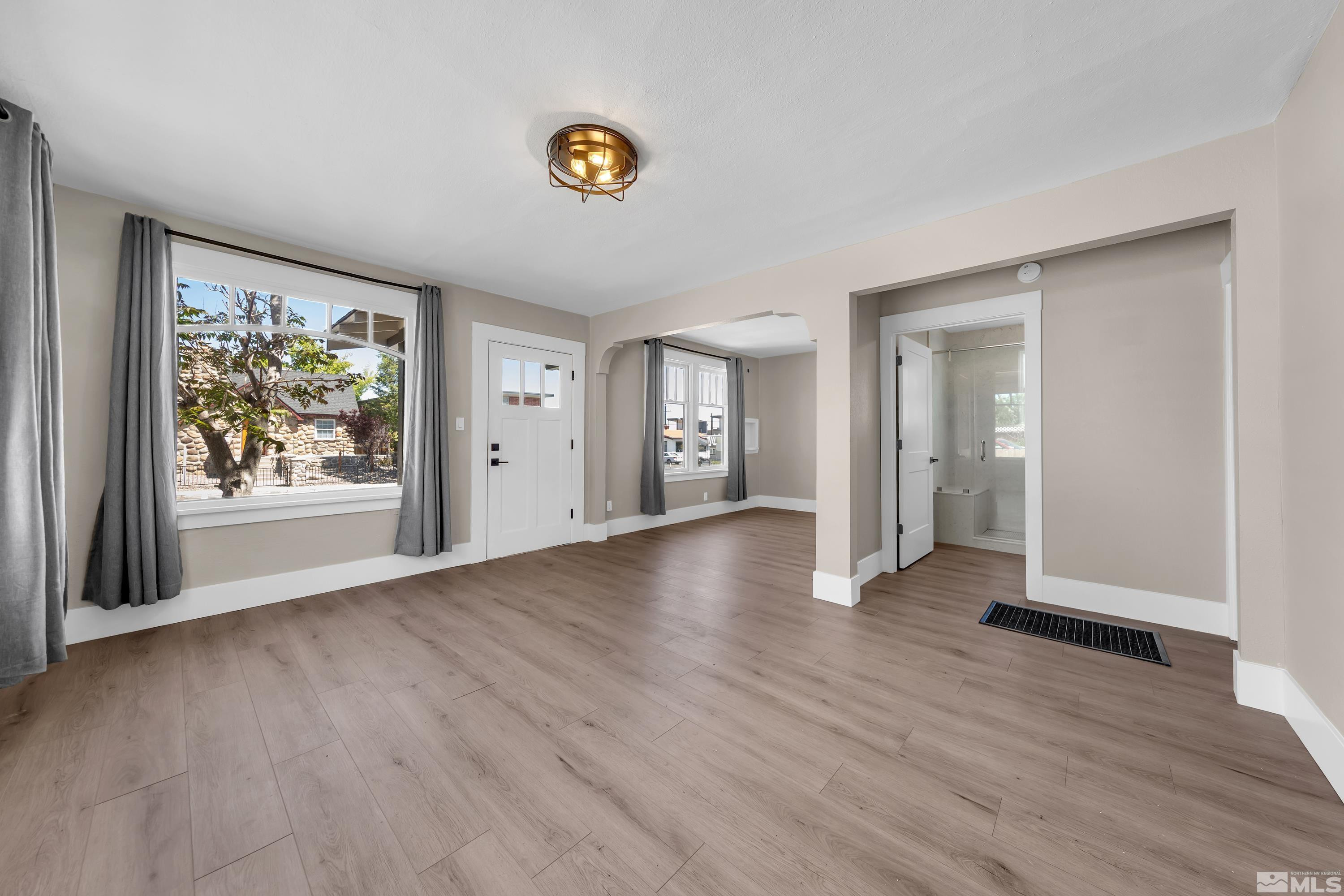 138 Mt Rose Street Reno, NV 89509 - Photo 3 of 32 Photo 3