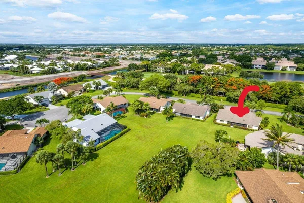 $750,000 | 5692 Willow Creek Lane, Delray Beach, FL 33484