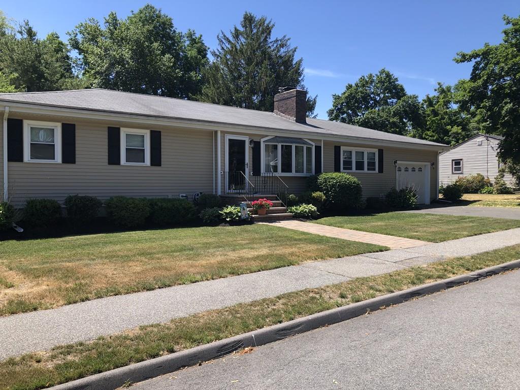 3 Wennerberg Road Middleton, MA 01949 - Photo 4 of 4 Gallery Image 4