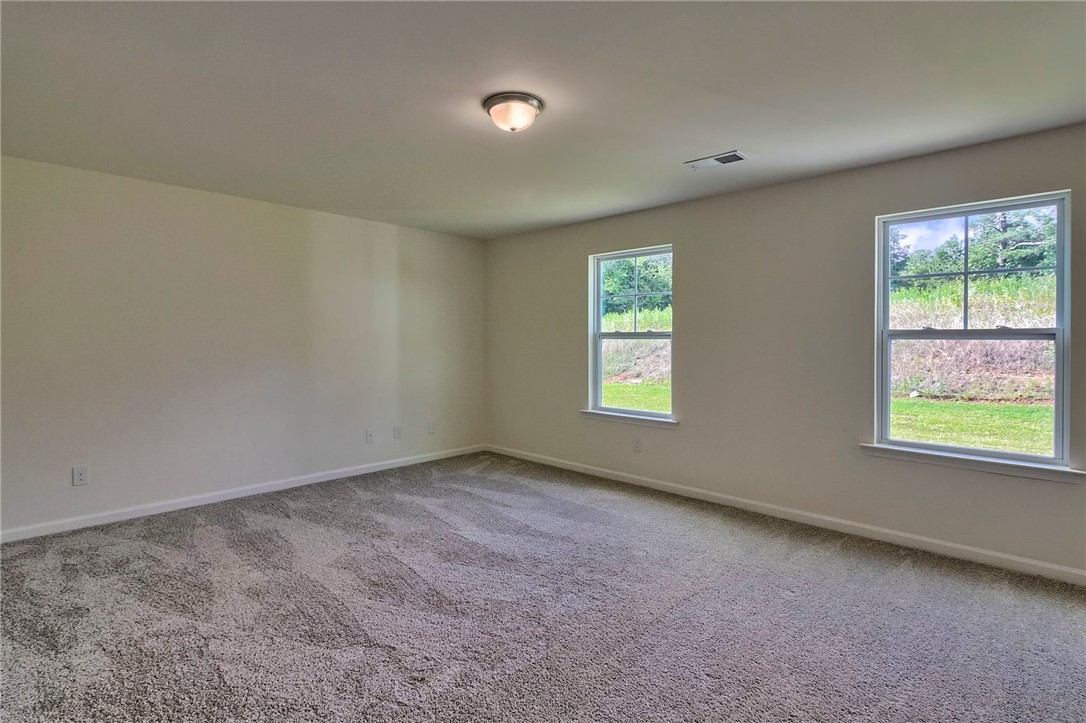 239 Wimbledon Way Seneca, SC 29678 - Photo 19 of 38 LIVING ROOM