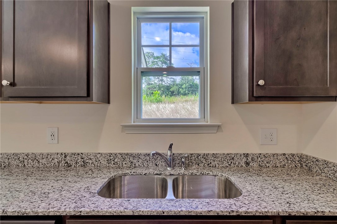239 Wimbledon Way Seneca, SC 29678 - Photo 25 of 38 KITCHEN SINK