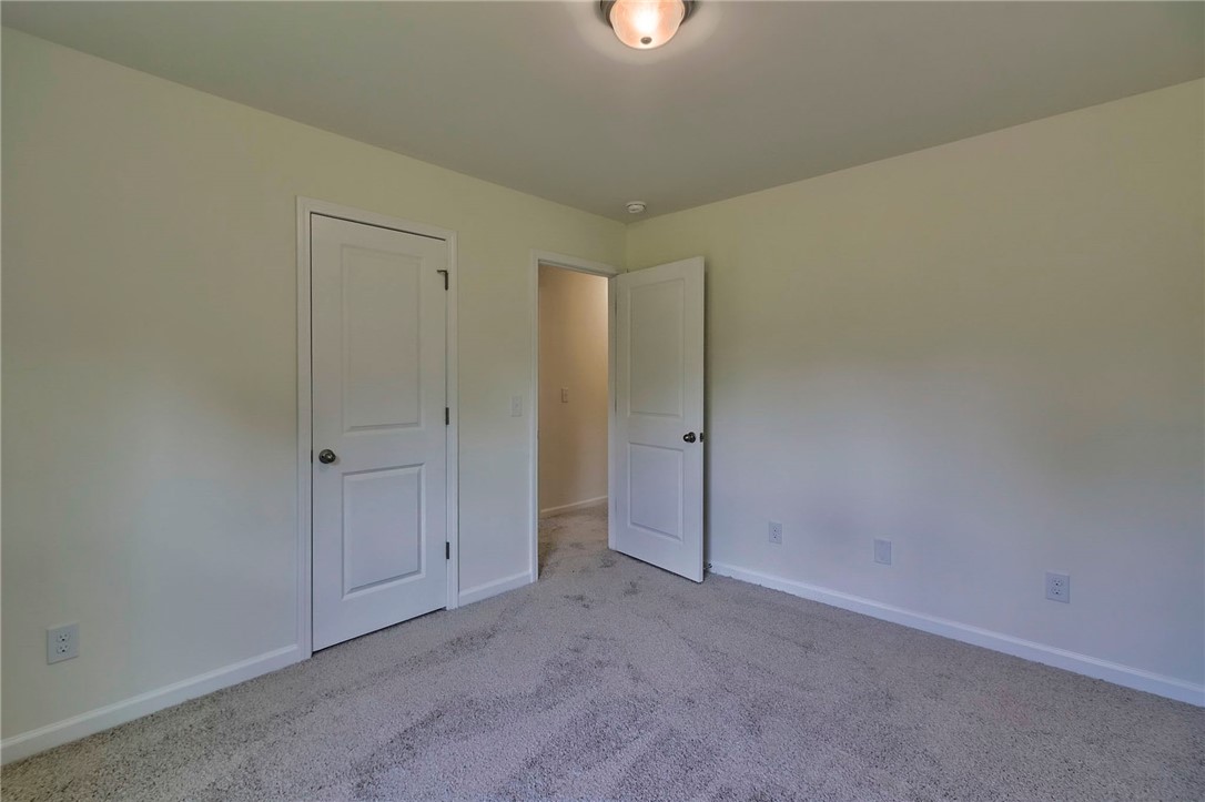 239 Wimbledon Way Seneca, SC 29678 - Photo 35 of 38