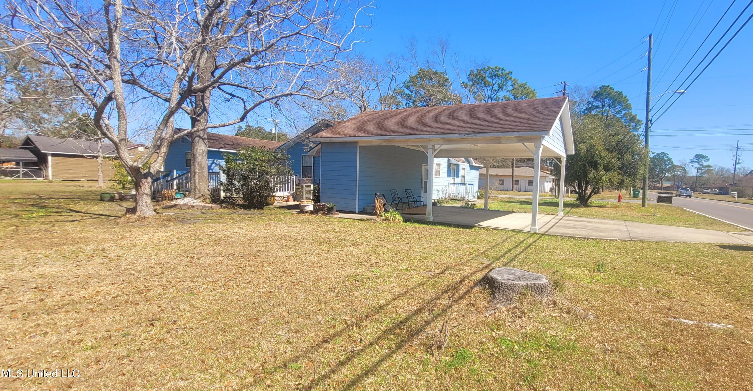 4213 Charles Street Moss Point, MS 39563 - Photo 5 of 15 20220228_121420