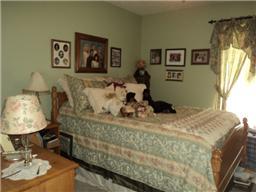 6771 Lovel Cook Road Springfield, TN 37172 - Photo 13 of 18 a bed room with a bed