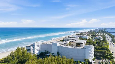 $799,900 | 2780 South Ocean Boulevard, Unit 709, Palm Beach, FL 33480