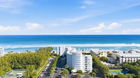 $799,900 | 2780 South Ocean Boulevard, Unit 709, Palm Beach, FL 33480