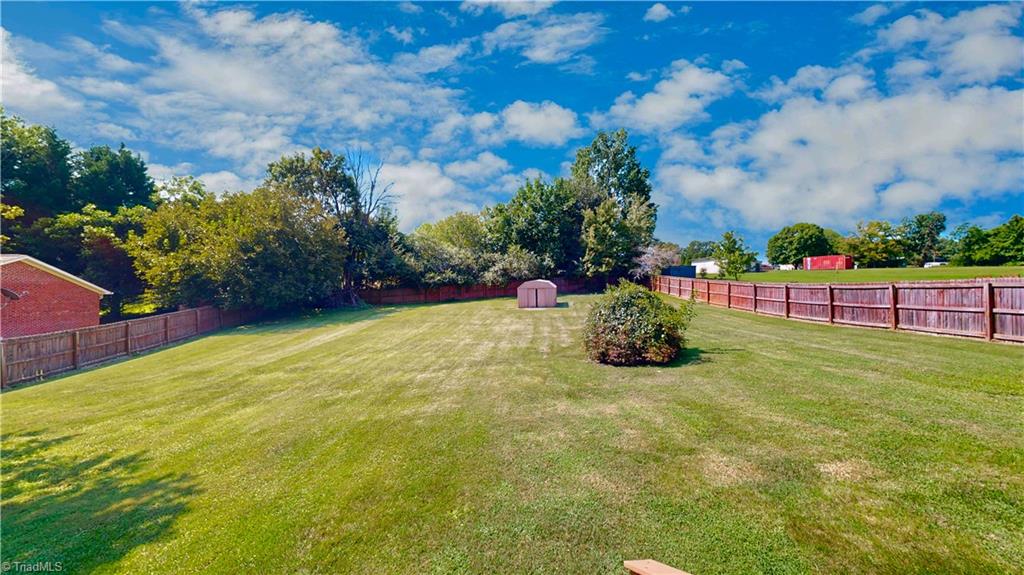 4337 Valley View Road Thomasville, NC 27360 - Photo 4 of 26 Gallery Image 4