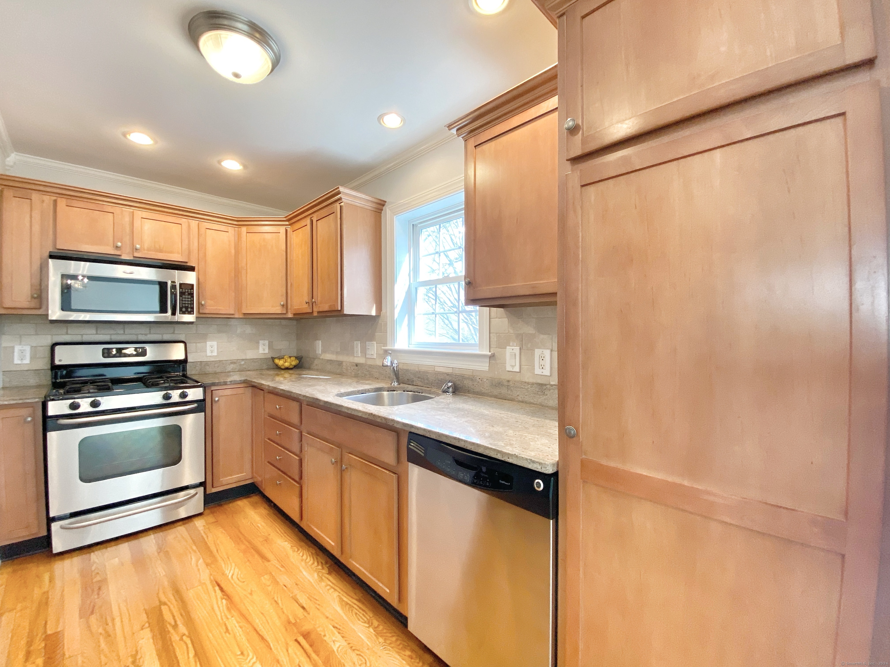 38 Stuart Avenue, Unit E Norwalk, CT 06850 - Photo 1 of 1