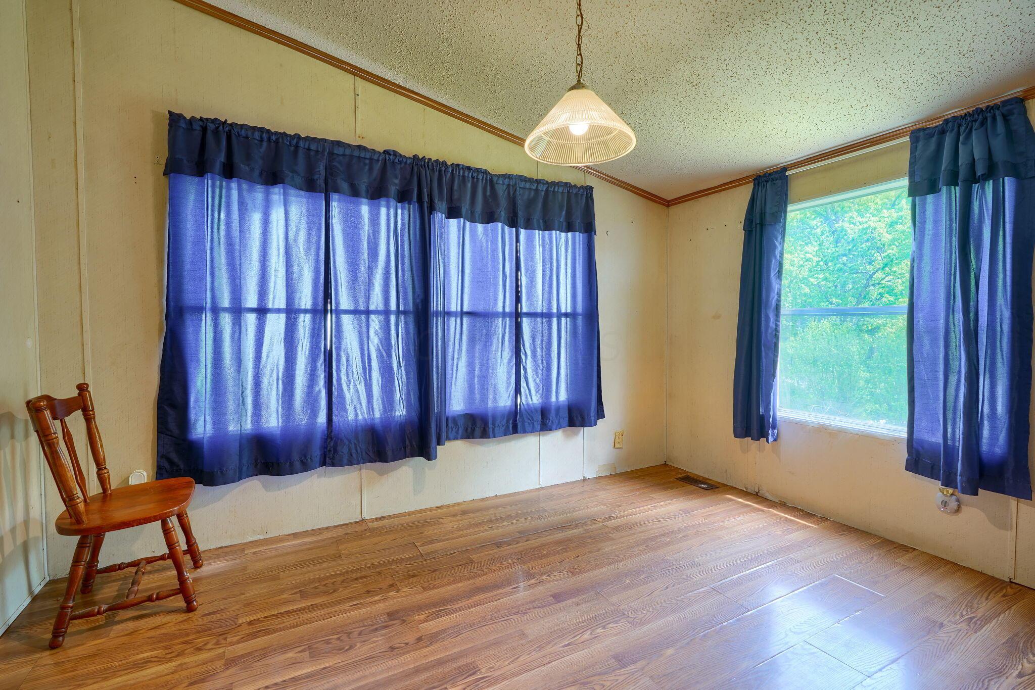 109 Bunker Hill Road Wellston, OH 45692 - Photo 24 of 42 23. Dining Room (1)