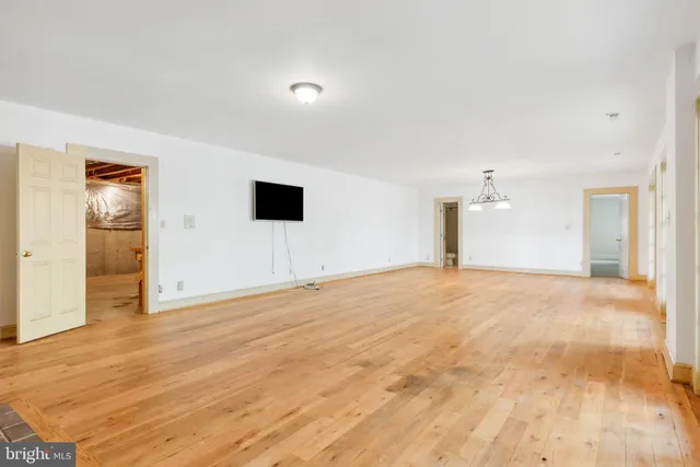 $3,199,000 | 121 Yarnick Road, Great Falls, VA 22066